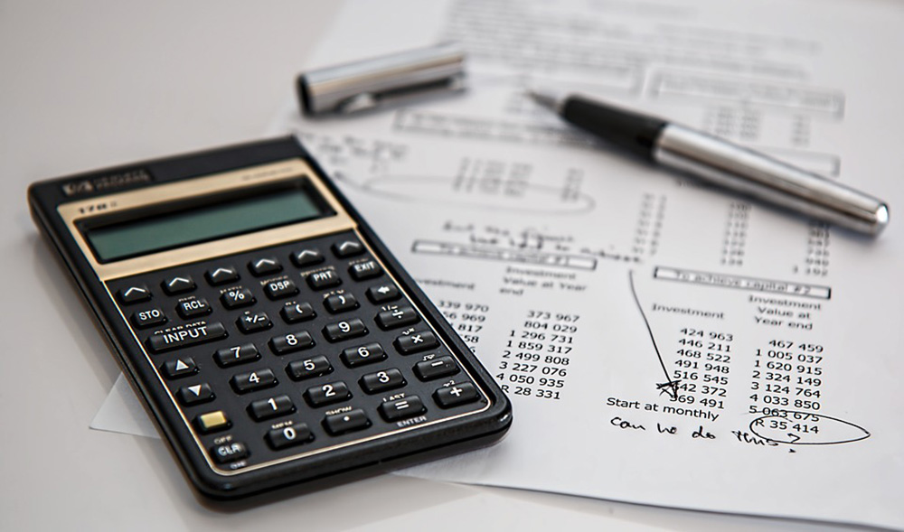 Calculator and worksheet used to estimate quarterly federal tax payments